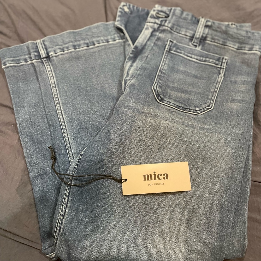 Mica wide leg ankle jean
